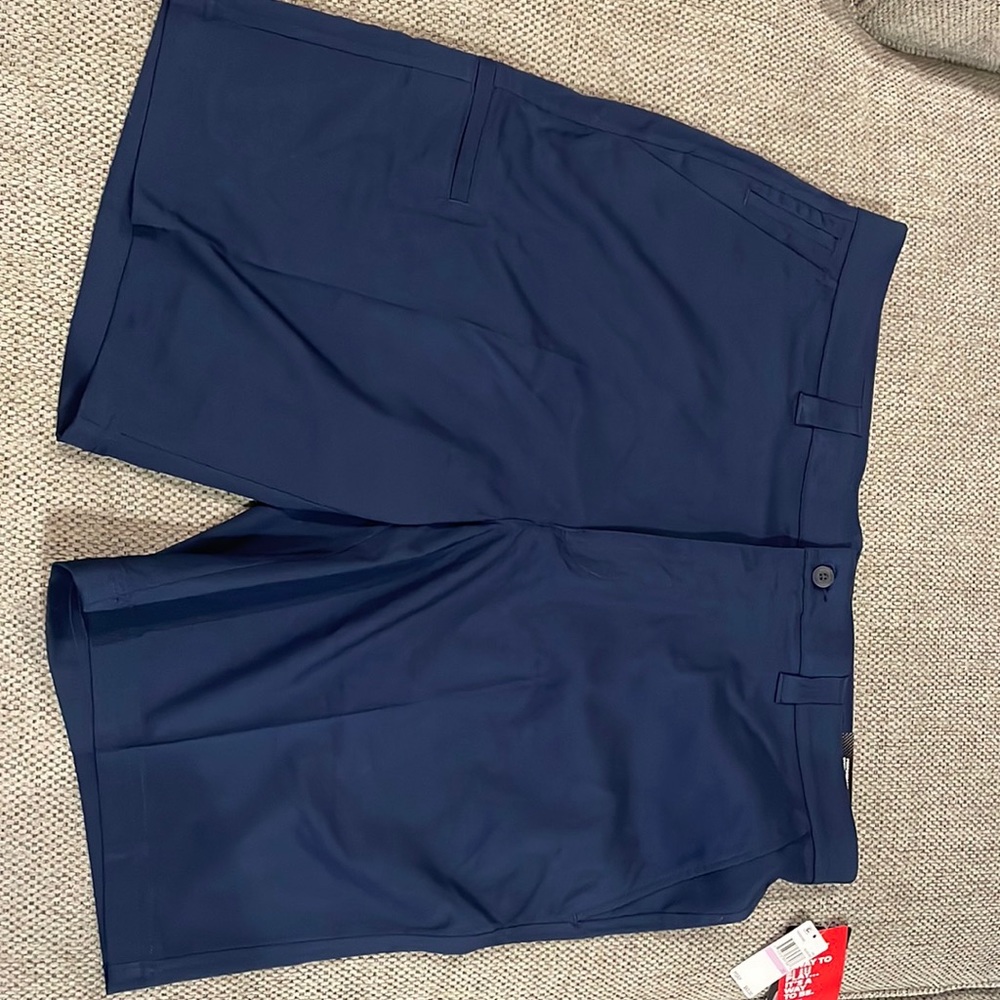 PGA Tour Men’s navy shorts Size 38